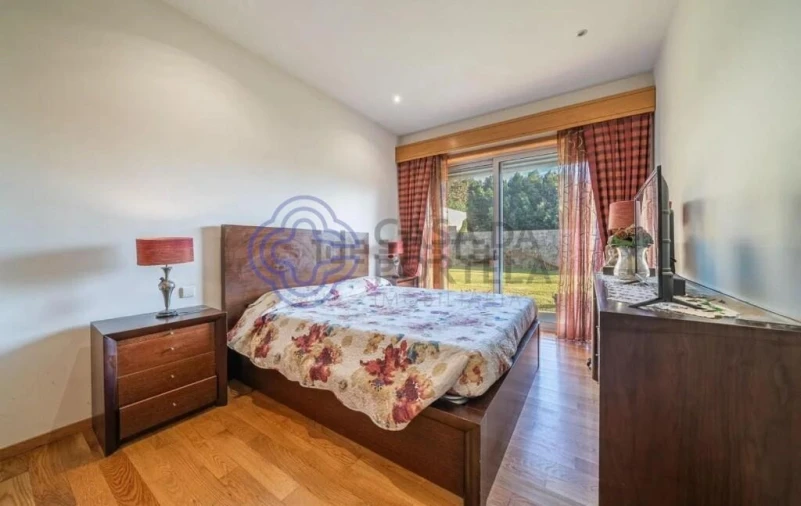 Moradia T6 para Venda em Cidade da Maia Foto 57