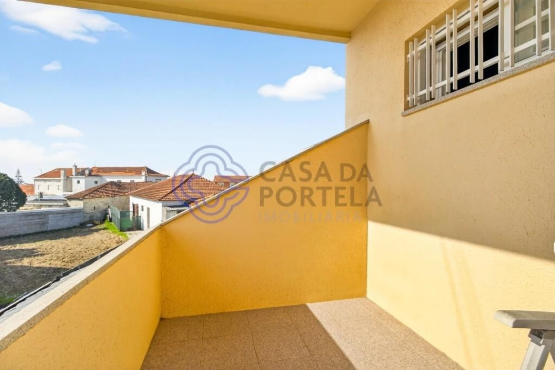 Moradia T3 para Venda em Serzedo e Perosinho Foto 15