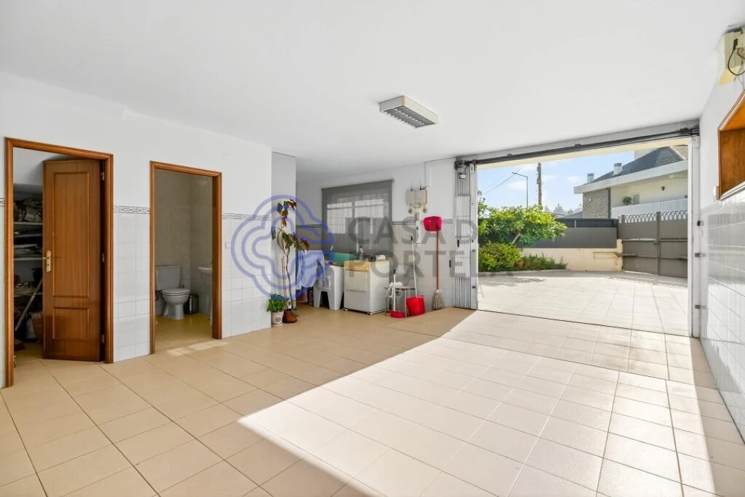 Moradia T3 para Venda em Serzedo e Perosinho Foto 21