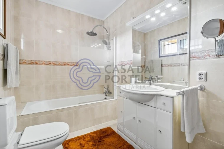 Moradia T3 para Venda em Serzedo e Perosinho Foto 11