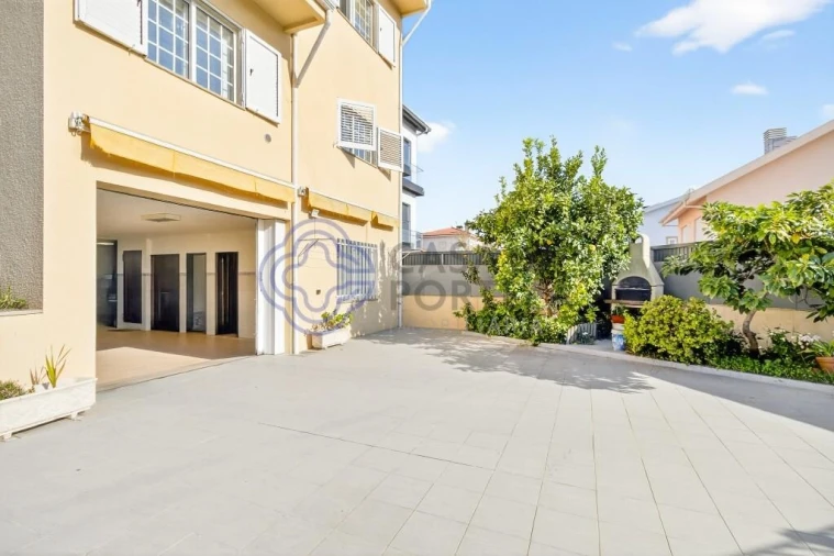 Moradia T3 para Venda em Serzedo e Perosinho Foto 22