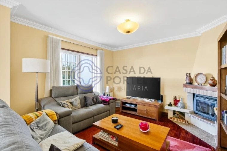 Moradia T3 para Venda em Serzedo e Perosinho Foto 4