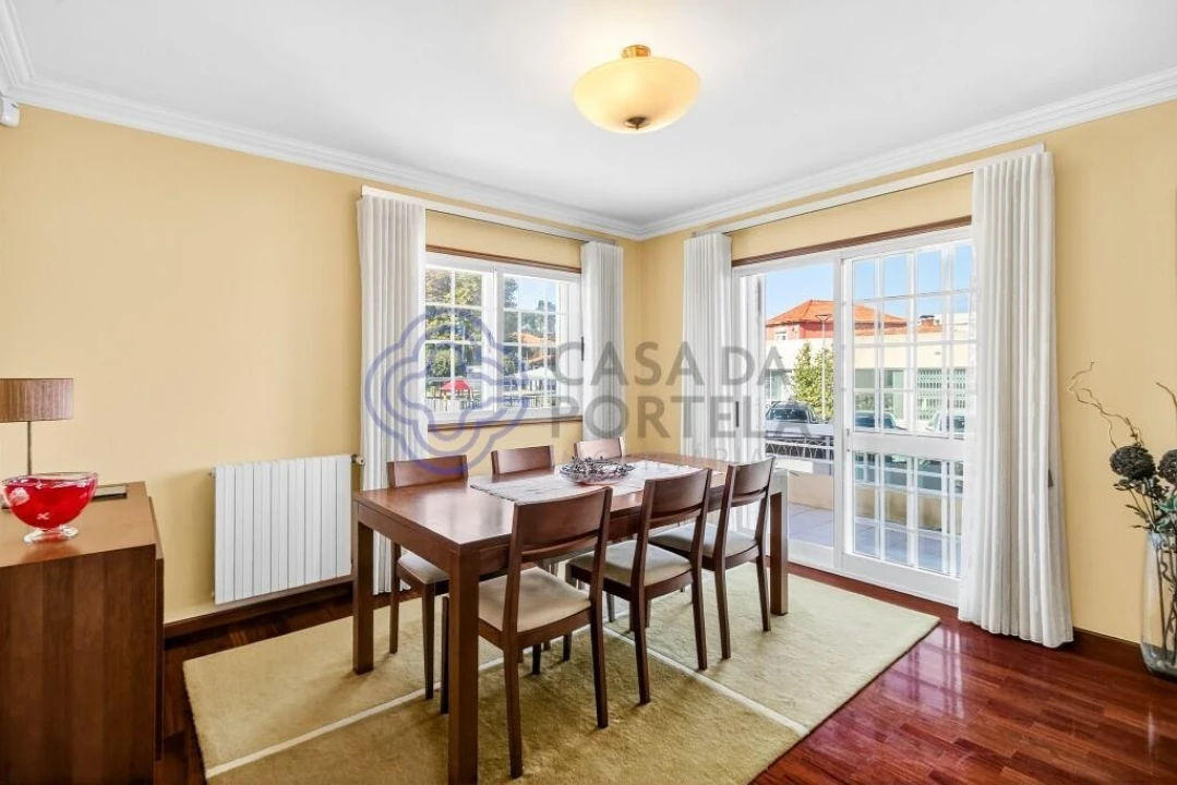 Moradia T3 para Venda em Serzedo e Perosinho Foto 3