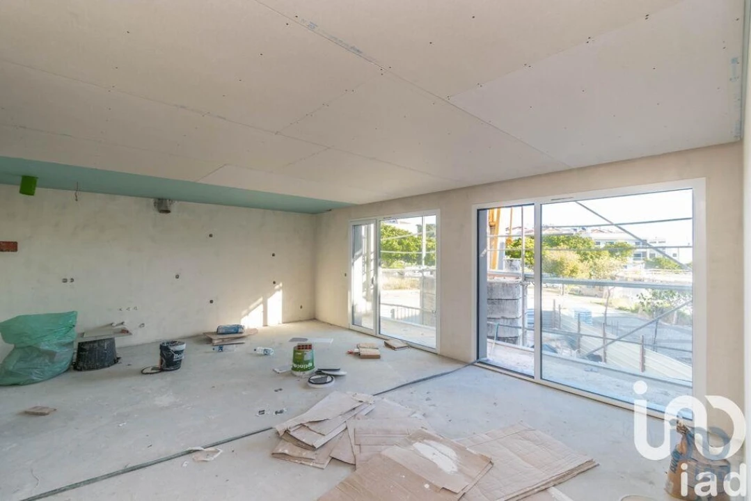 Apartamento T2 para Venda em Parceiros e Azoia Foto 10