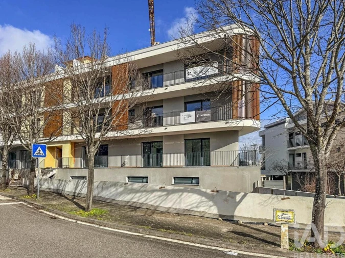 Apartamento T2 para Venda em Parceiros e Azoia Foto 2