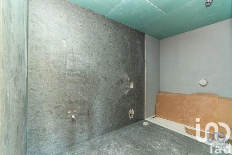 Apartamento T2 para Venda em Parceiros e Azoia Foto 14