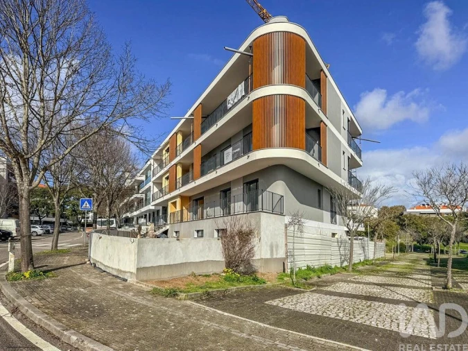 Apartamento T2 para Venda em Parceiros e Azoia Foto 3