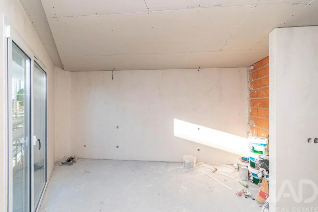 Apartamento T2 para Venda em Parceiros e Azoia Foto 15