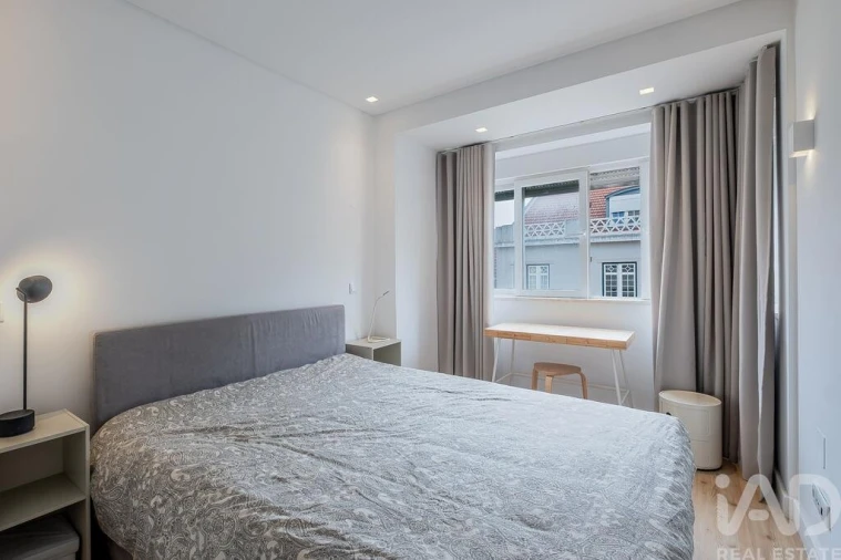 Apartamento T1 para Arrendamento em Campo de Ourique Foto 9