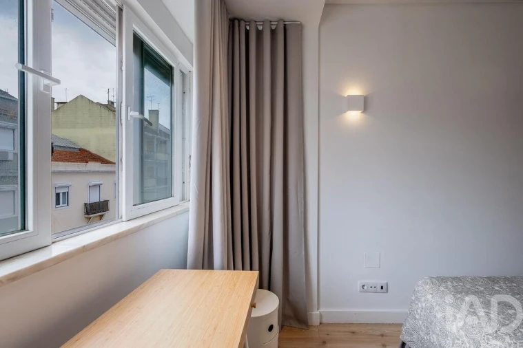 Apartamento T1 para Arrendamento em Campo de Ourique Foto 10
