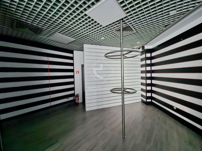 Loja para Arrendamento em Ponte da Barca, V.N. Muía, Paço Vedro Magalhães Foto 5