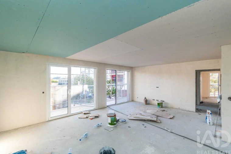 Apartamento T2 para Venda em Parceiros e Azoia Foto 15