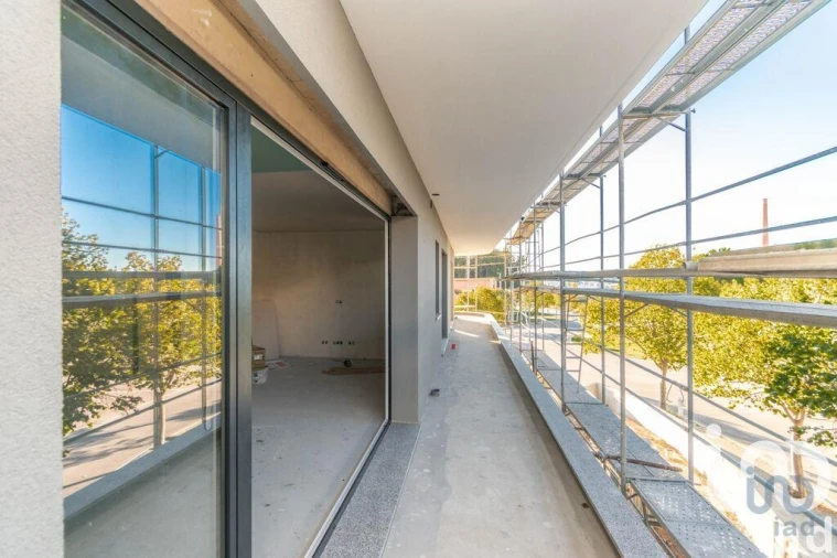 Apartamento T2 para Venda em Parceiros e Azoia Foto 13