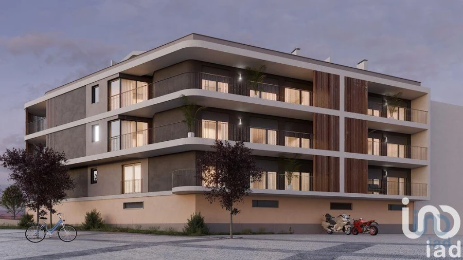 Apartamento T2 para Venda em Parceiros e Azoia