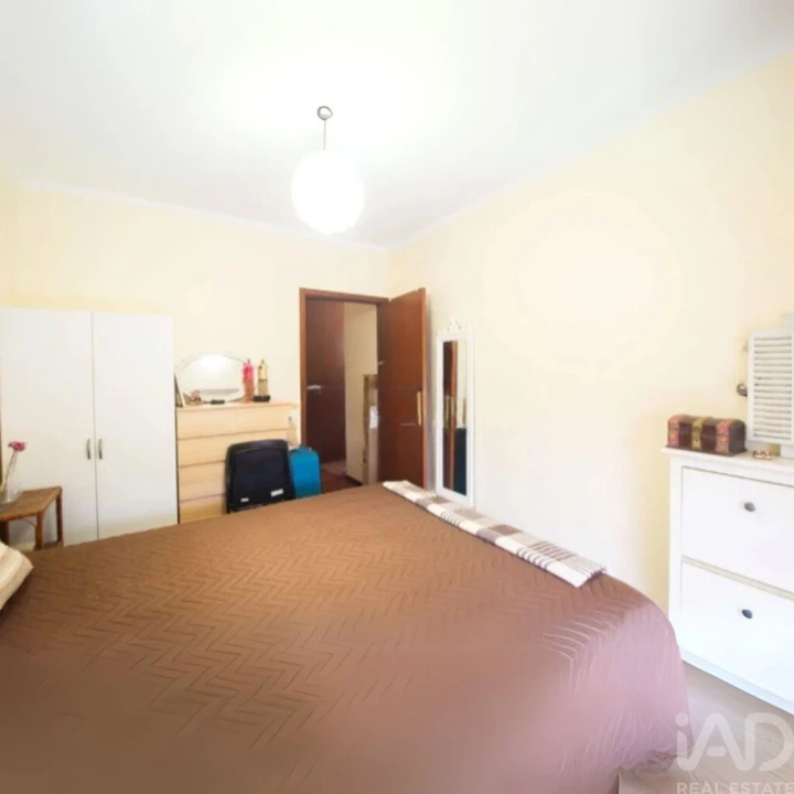 Apartamento T1 para Arrendamento em Canidelo Foto 15