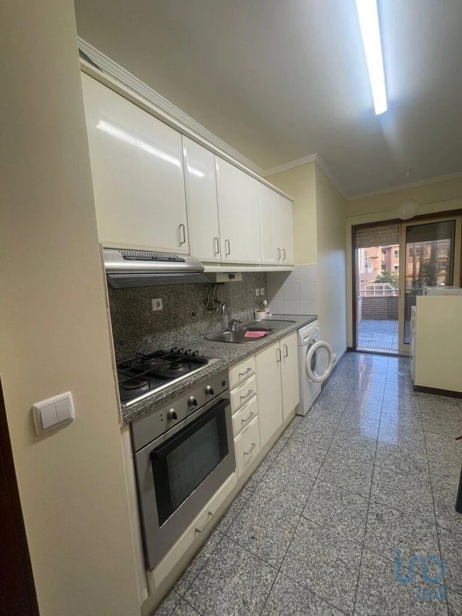 Apartamento T1 para Arrendamento em Canidelo Foto 7