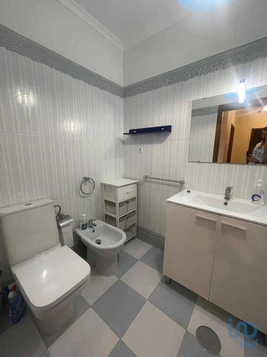 Apartamento T1 para Arrendamento em Canidelo Foto 9