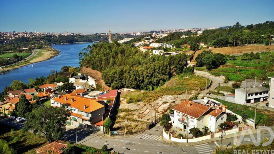 Terreno para Venda em Gondomar (São Cosme), Valbom e Jovim Foto 2