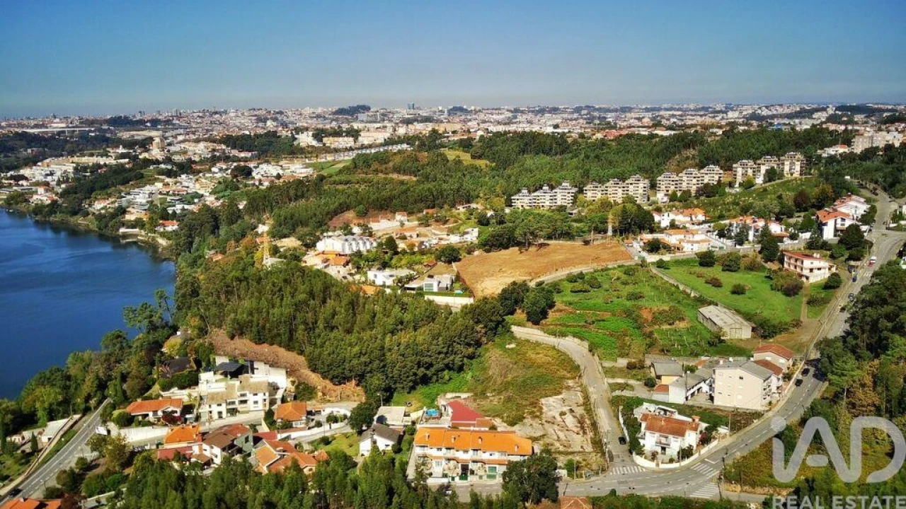 Terreno para Venda em Gondomar (São Cosme), Valbom e Jovim Foto 25