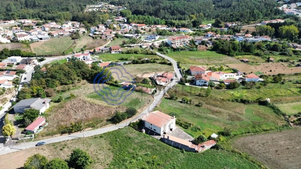 Terreno para Venda em Fornos Foto 23