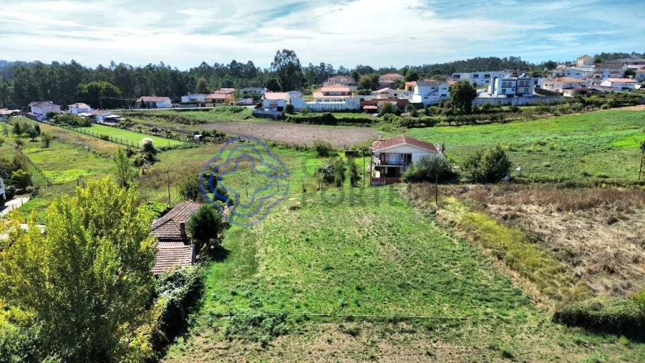 Terreno para Venda em Fornos Foto 17