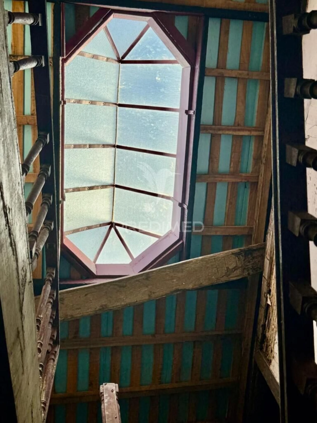 Prédio para Venda em Oliveira, São Paio e São Sebastião Foto 16