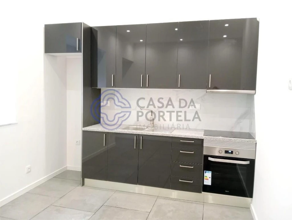 Moradia T2 para Venda em Pedrouços Foto 11