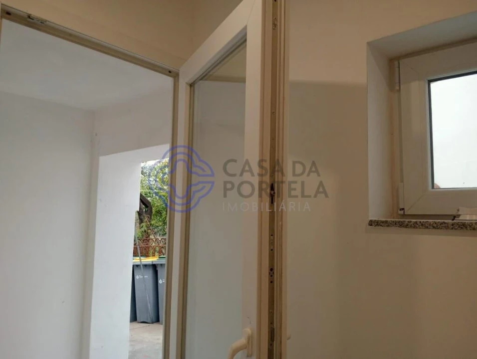 Moradia T2 para Venda em Pedrouços Foto 12