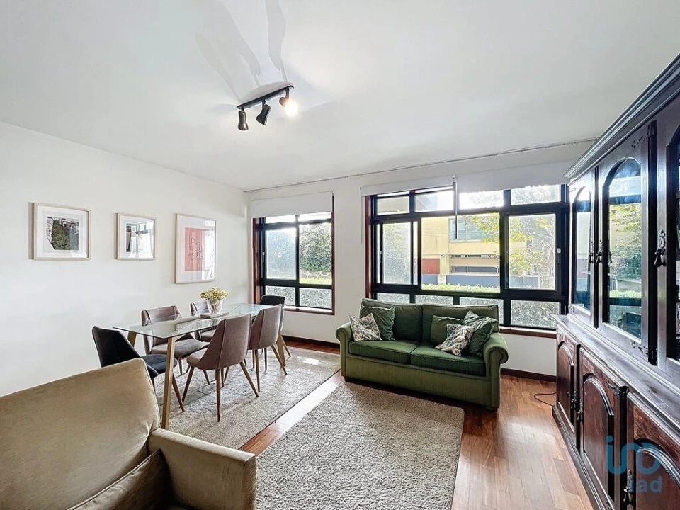 Apartamento T2 para Arrendamento em Aldoar, Foz do Douro e Nevogilde Foto 14