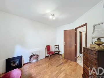 Apartamento T2 para Arrendamento em Aldoar, Foz do Douro e Nevogilde