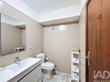 Apartamento T2 para Arrendamento em Aldoar, Foz do Douro e Nevogilde