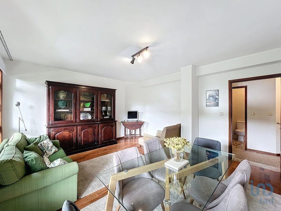 Apartamento T2 para Arrendamento em Aldoar, Foz do Douro e Nevogilde Foto 13