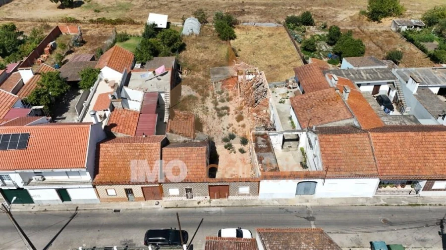 Moradia T2 para Venda em Alpiarça Foto 1