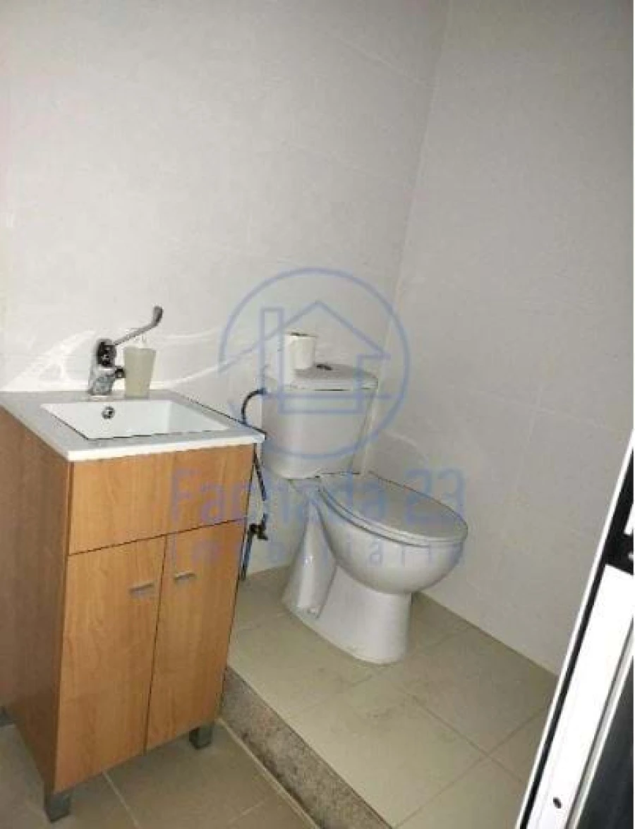 Negócio para Venda em Penafiel Foto 4