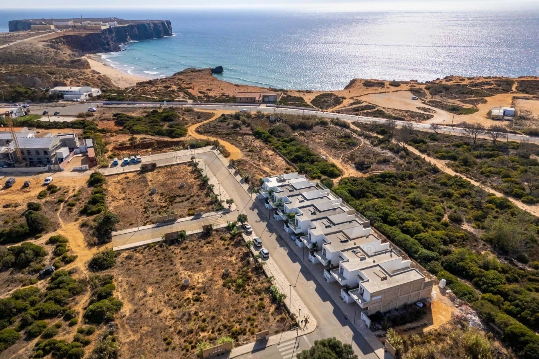 Moradia T3 para Venda em Vila do Bispo e Raposeira Foto 4