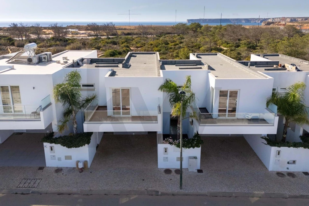 Moradia T3 para Venda em Vila de Sagres Foto 5