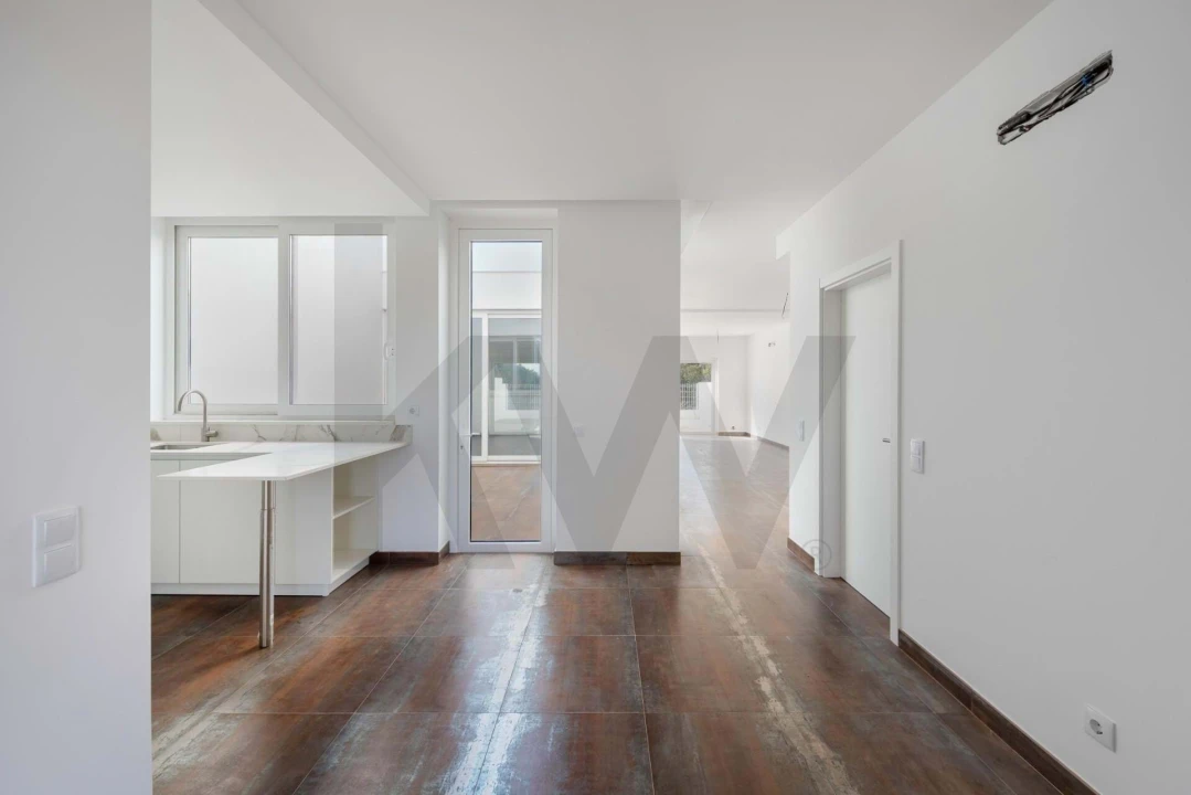 Moradia T3 para Venda em Vila de Sagres Foto 11