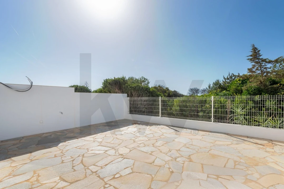 Moradia T3 para Venda em Vila de Sagres Foto 18