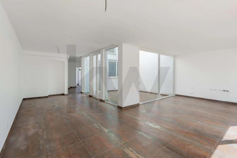 Moradia T3 para Venda em Vila de Sagres Foto 15