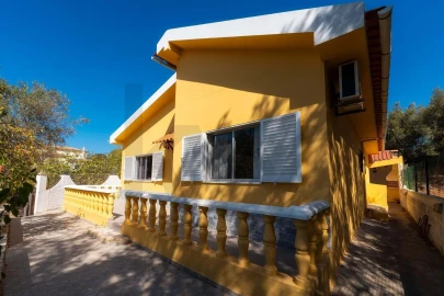 Moradia T2 para Venda em Loule (São Clemente)
