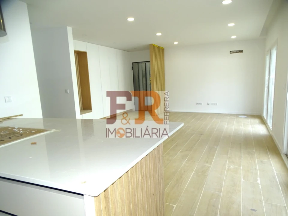 Moradia T4 para Venda em Quinta do Anjo Foto 19