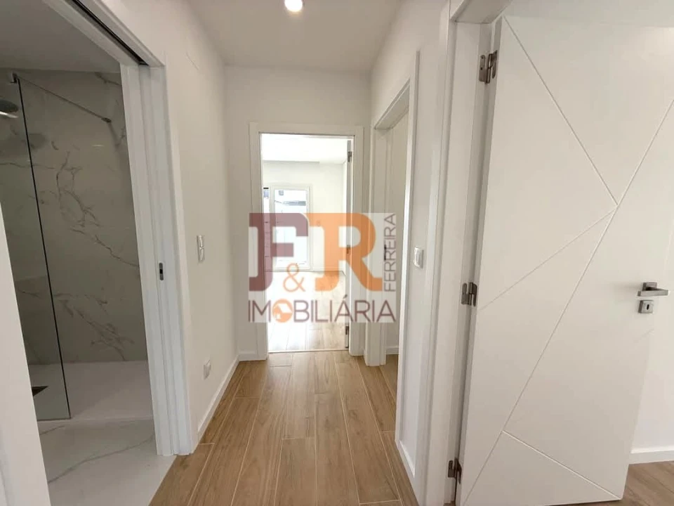 Moradia T4 para Venda em Quinta do Anjo Foto 29