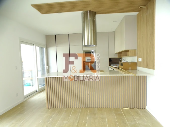 Moradia T4 para Venda em Quinta do Anjo Foto 4