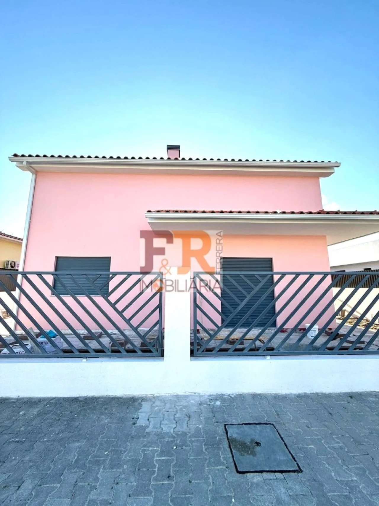 Moradia T4 para Venda em Fernao Ferro Foto 41