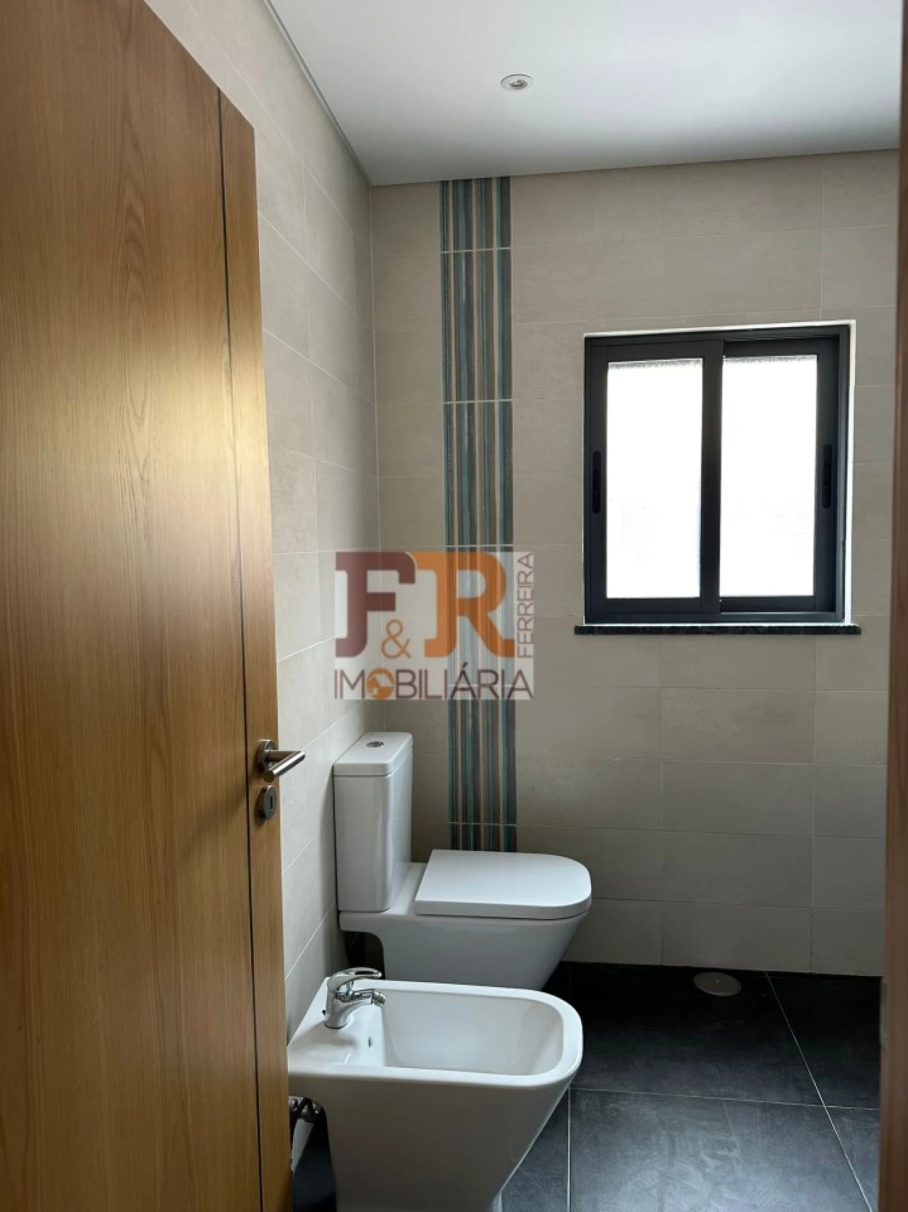 Moradia T4 para Venda em Fernao Ferro Foto 23