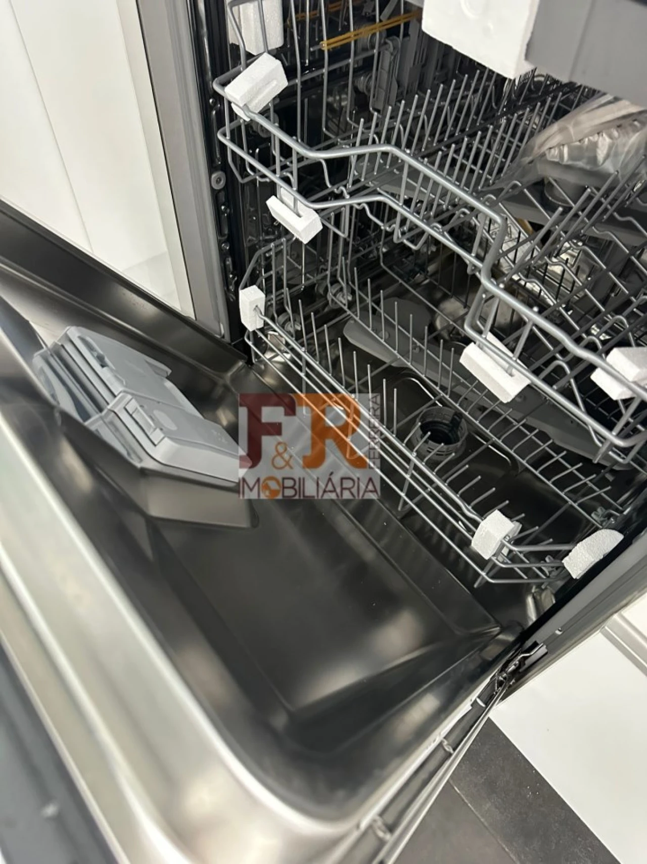 Moradia T4 para Venda em Fernao Ferro Foto 12