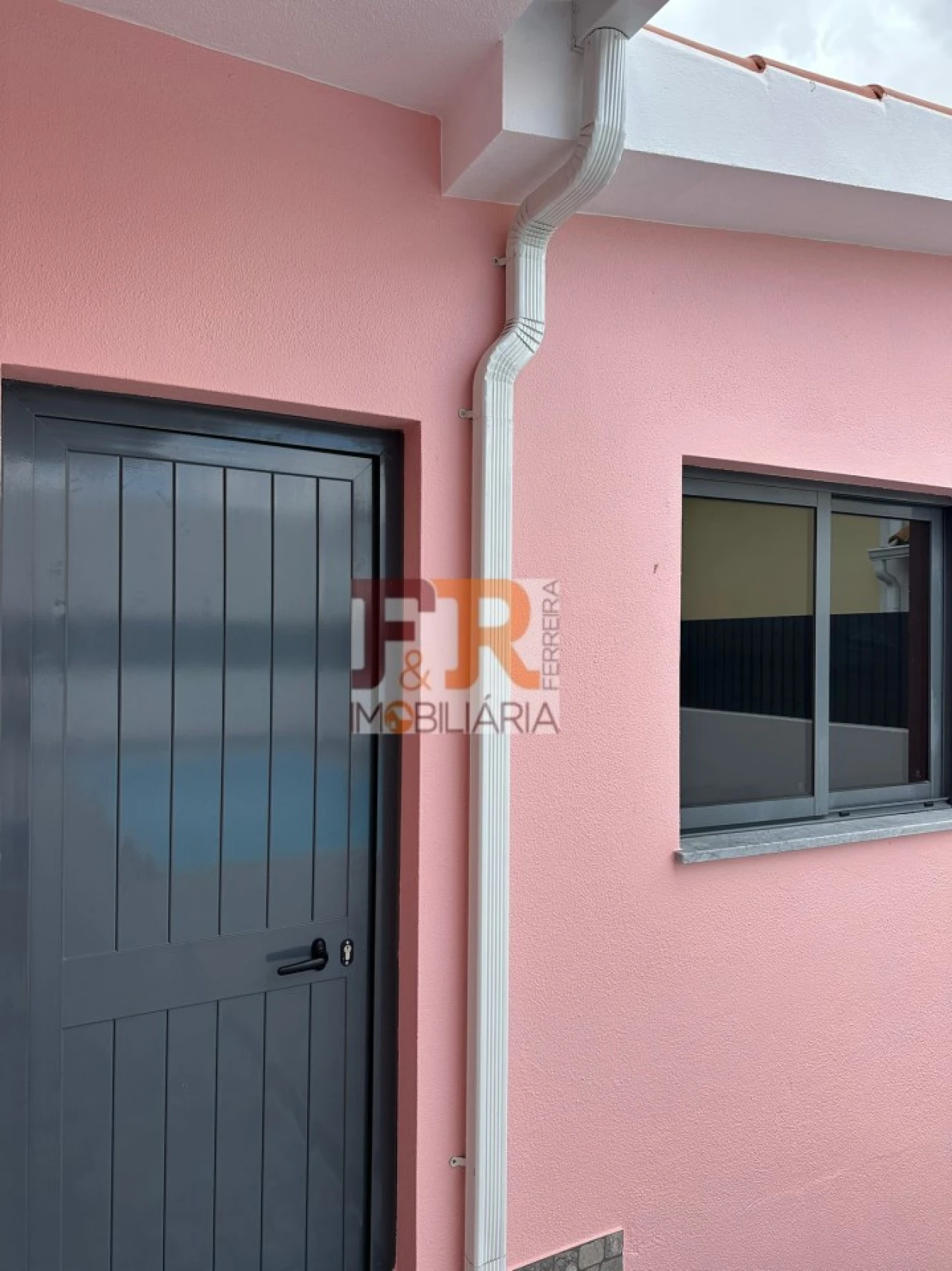 Moradia T4 para Venda em Fernao Ferro Foto 37