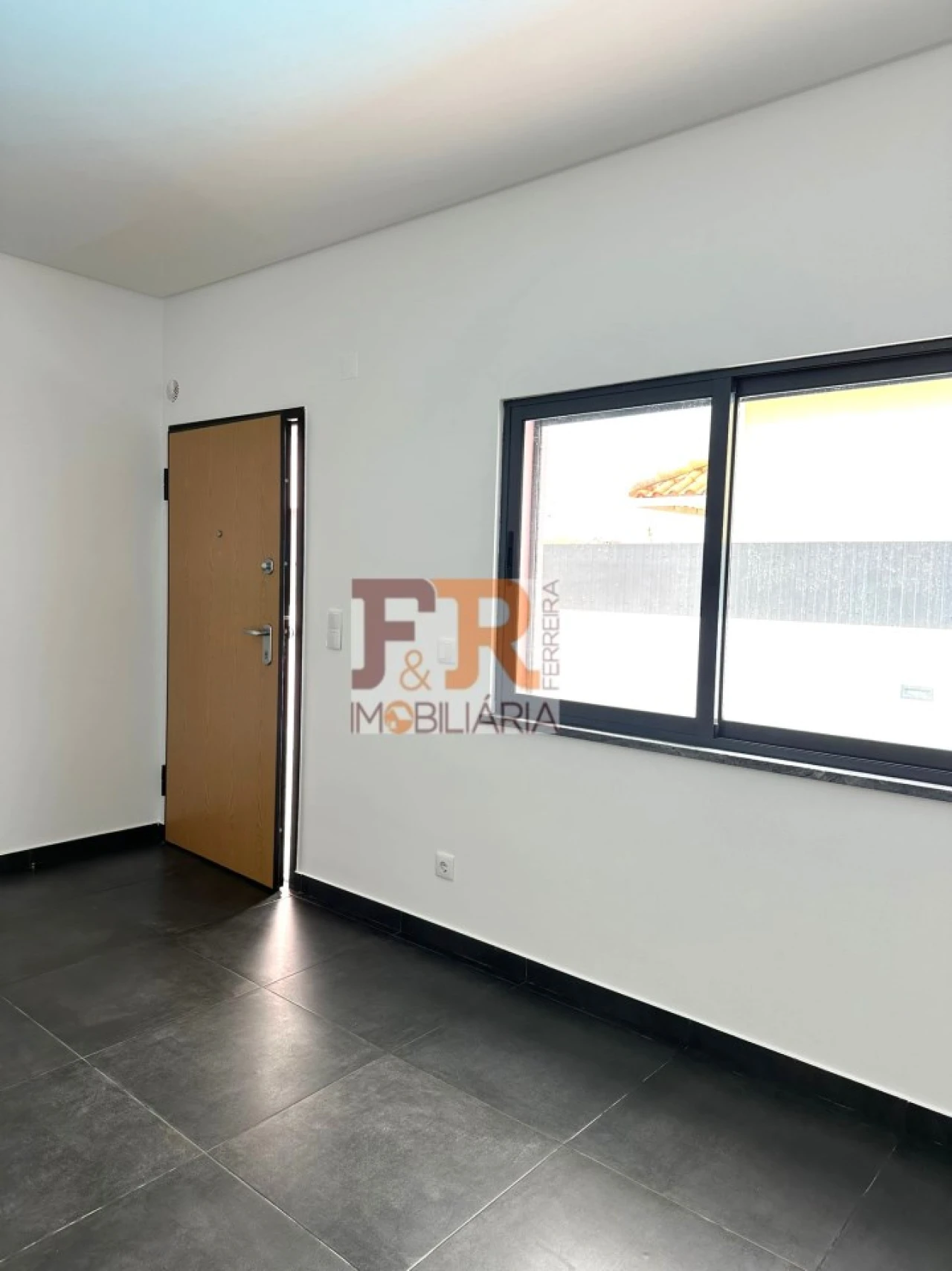 Moradia T4 para Venda em Fernao Ferro Foto 28