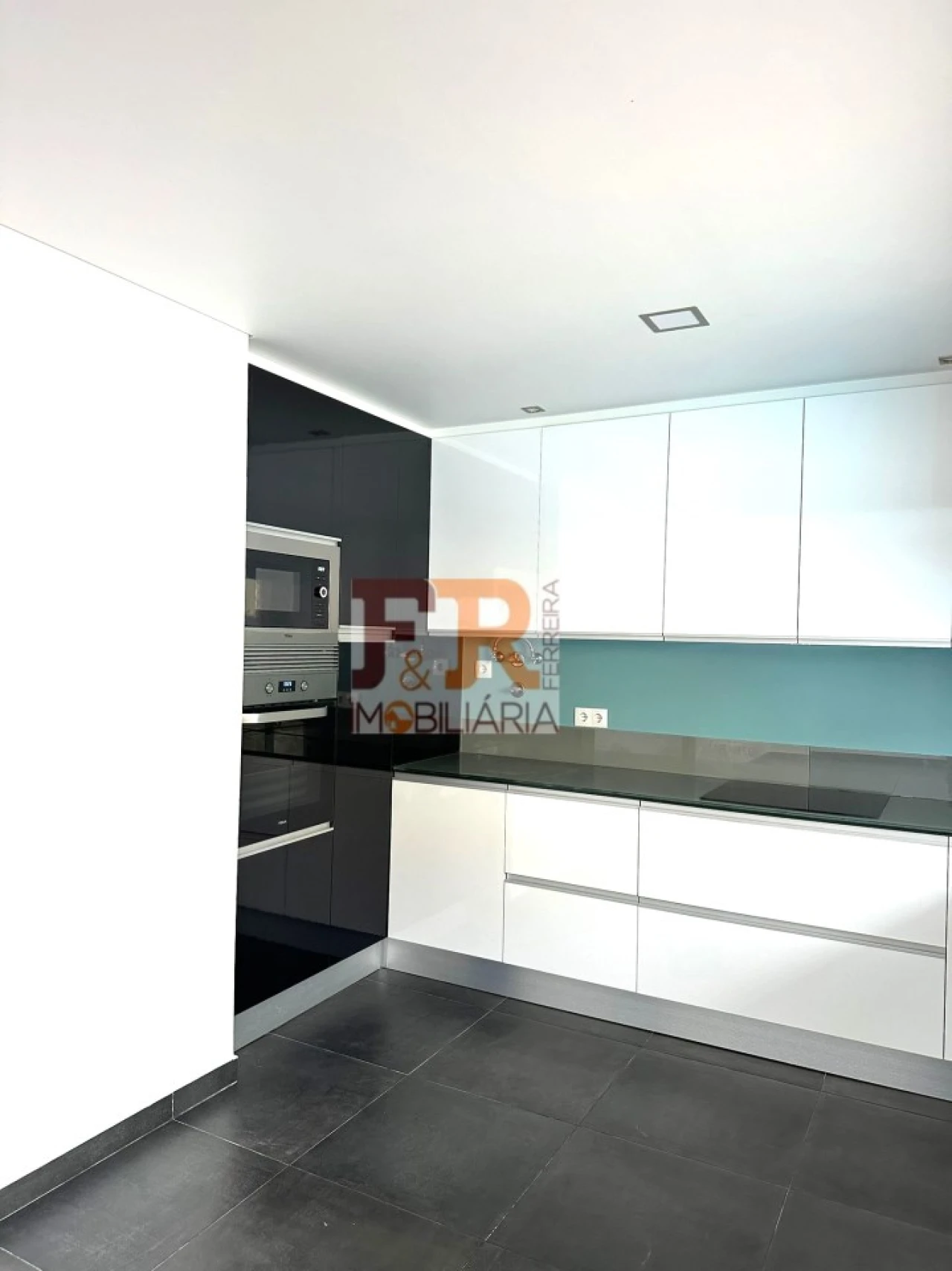 Moradia T4 para Venda em Fernao Ferro Foto 22