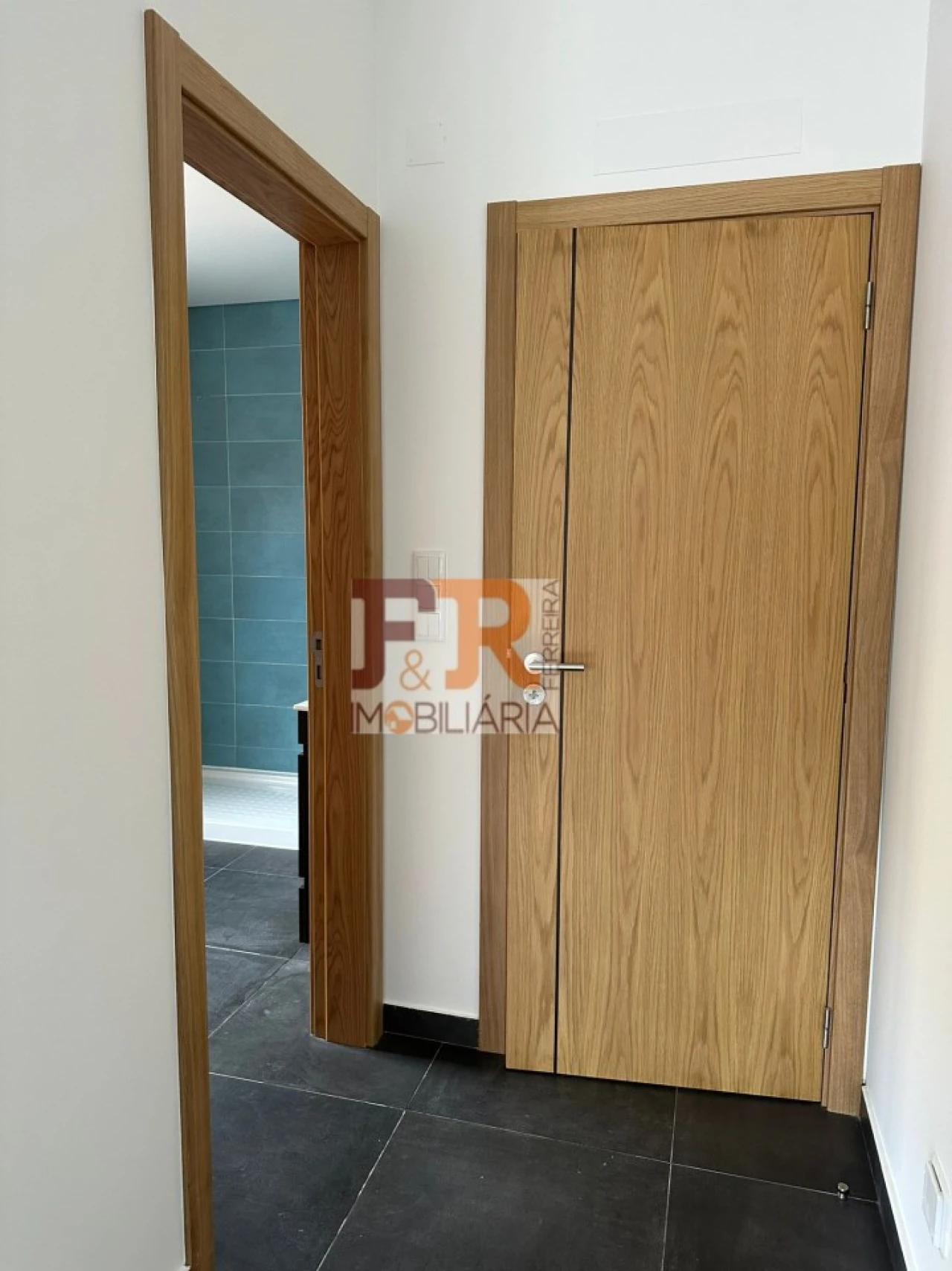 Moradia T4 para Venda em Fernao Ferro Foto 34